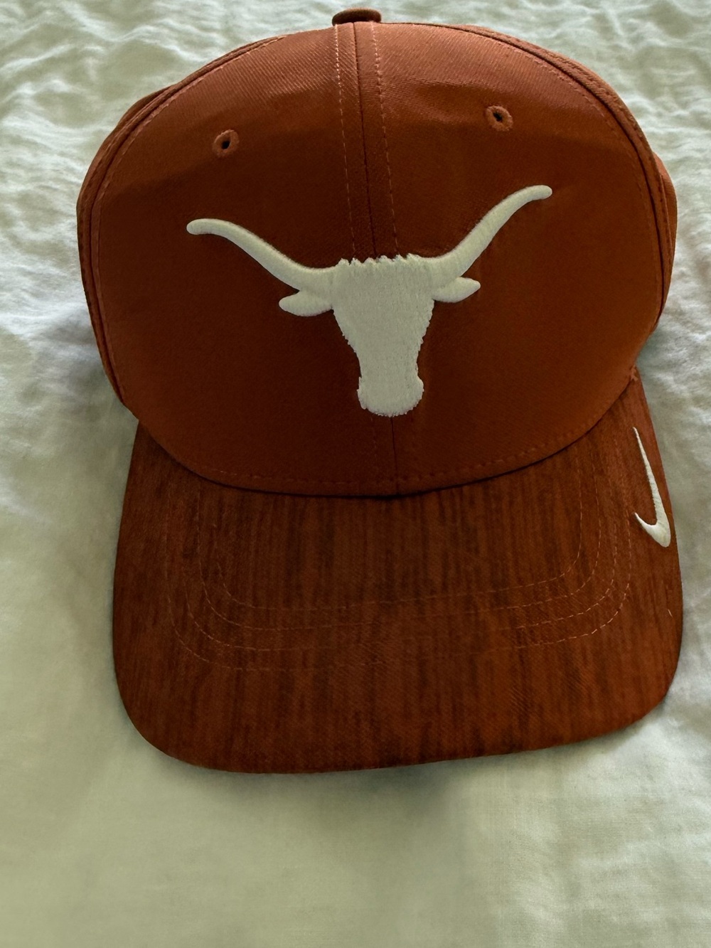 Nike Men's Burnt Orange Longhorn Baseball Hat with White Logo